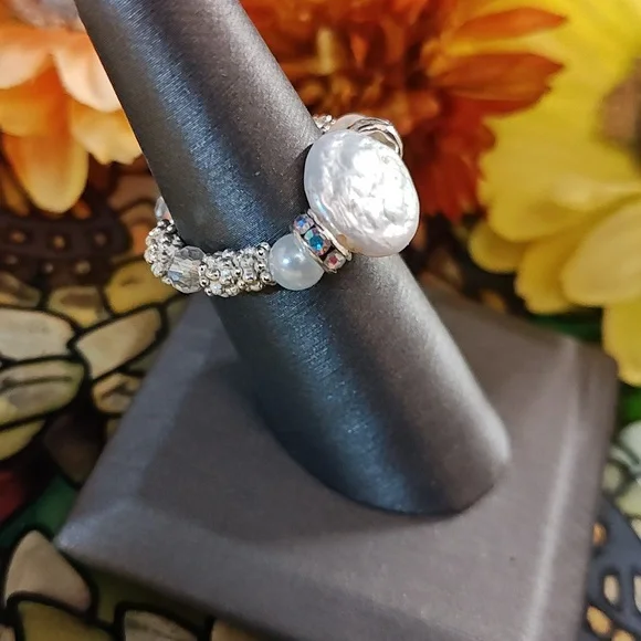 Handmade Baroque Pearl Beaded Stretch Ring - READ BELOW FOR CUSTOM SIZING ๐ - Picture 3 of 6